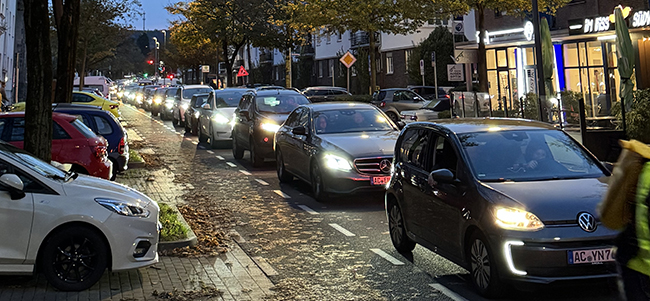 Stau Lütticher Straße
